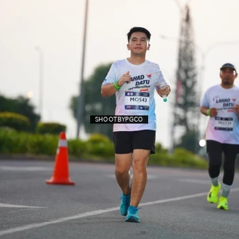 Runner Photo 7833960