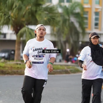 Runner Photo 7833969