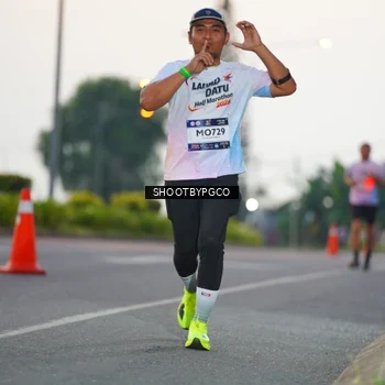 Runner Photo 7834008