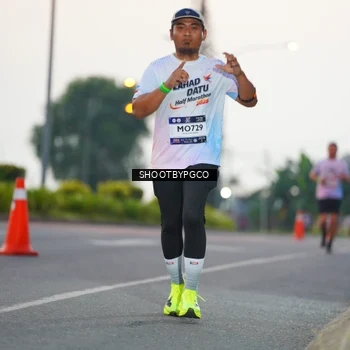 Runner Photo 7834017