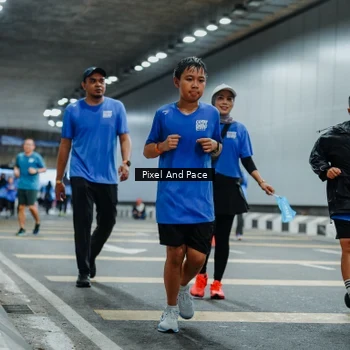 Runner Photo 7834024