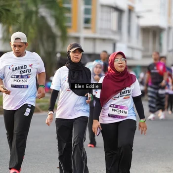 Runner Photo 7834037