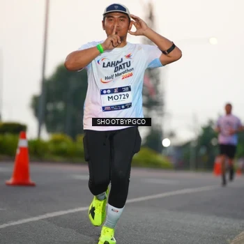 Runner Photo 7834059