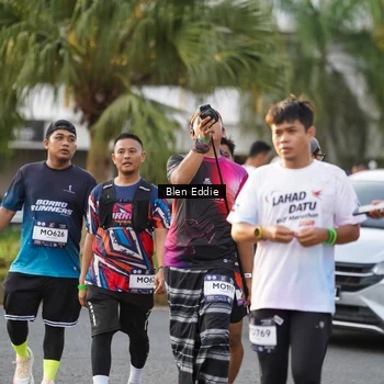 Runner Photo 7834111