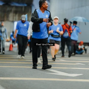Runner Photo 7834165