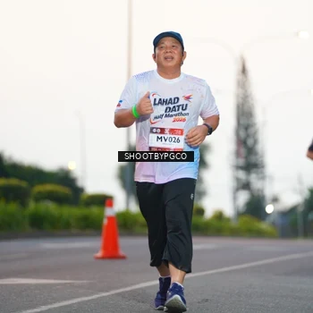 Runner Photo 7834255