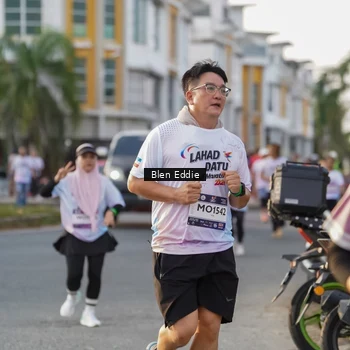 Runner Photo 7834263