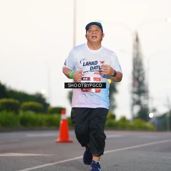 Runner Photo 7834315