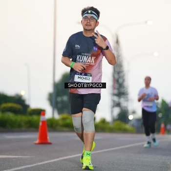 Runner Photo 7834318