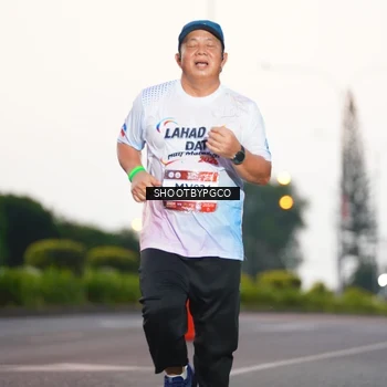 Runner Photo 7834340