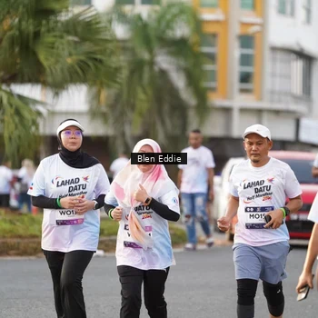 Runner Photo 7834378