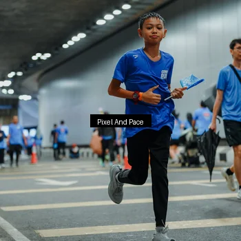 Runner Photo 7834416