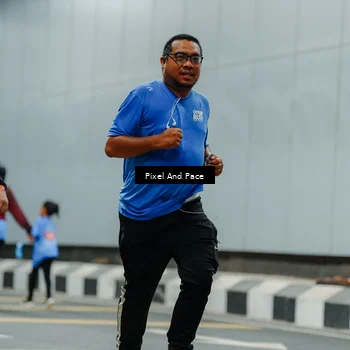 Runner Photo 7834473