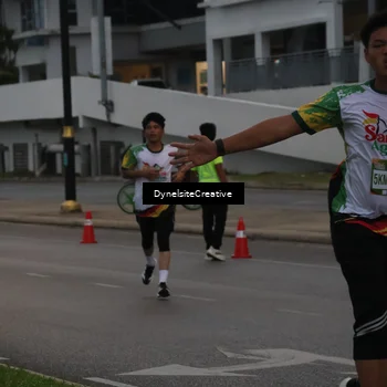 Runner Photo 7834652