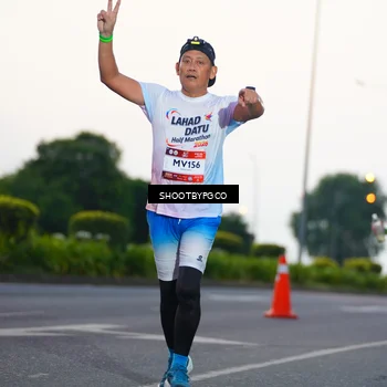 Runner Photo 7834698