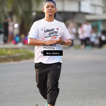 Runner Photo 7834743