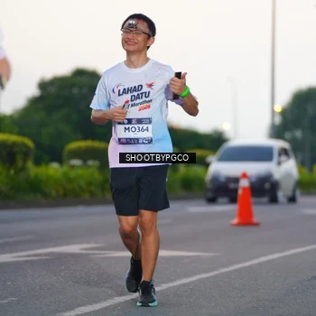 Runner Photo 7834940