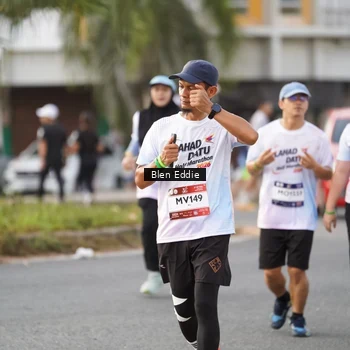 Runner Photo 7834956