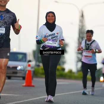 Runner Photo 7835087
