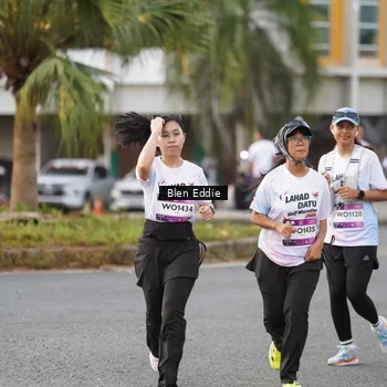 Runner Photo 7835249