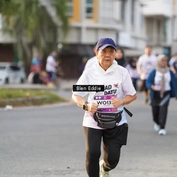 Runner Photo 7835257