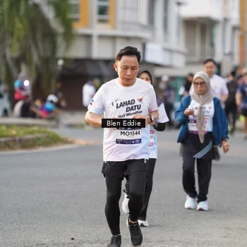 Runner Photo 7835266