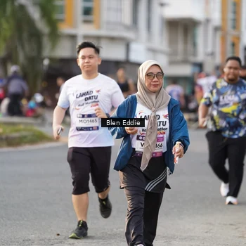Runner Photo 7835296