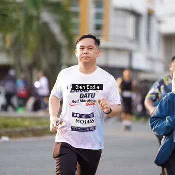 Runner Photo 7835302