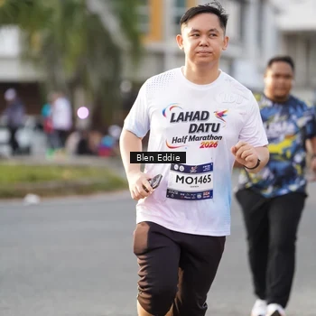 Runner Photo 7835317