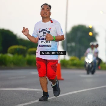 Runner Photo 7835344