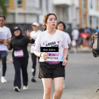 Runner Photo 7835378