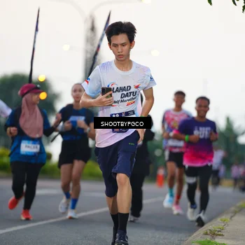 Runner Photo 7835383