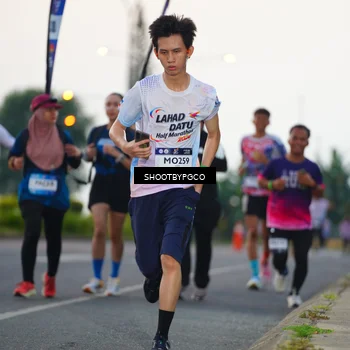 Runner Photo 7835393