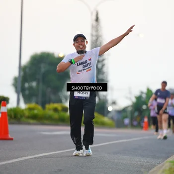 Runner Photo 7835515