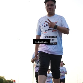 Runner Photo 7835675
