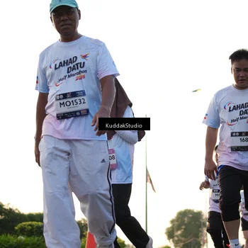 Runner Photo 7835678