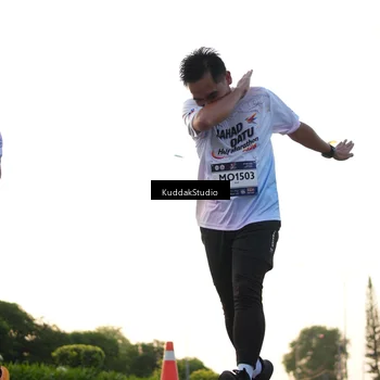Runner Photo 7835701