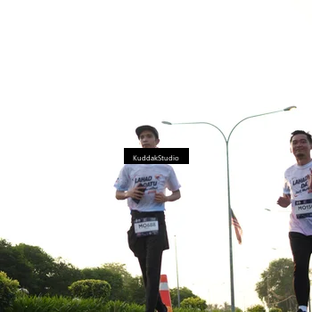Runner Photo 7835706