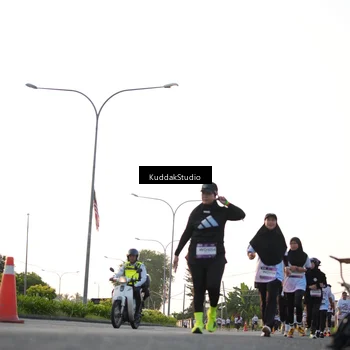 Runner Photo 7835723
