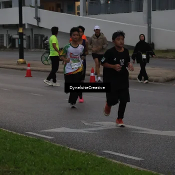 Runner Photo 7835773