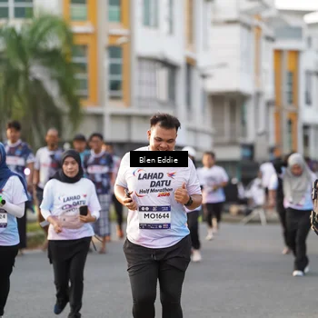 Runner Photo 7835793