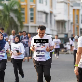 Runner Photo 7835800