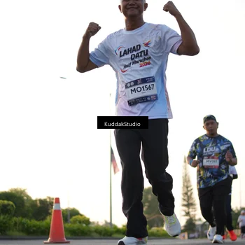 Runner Photo 7835843