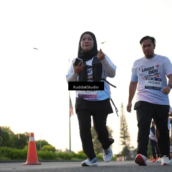 Runner Photo 7835849