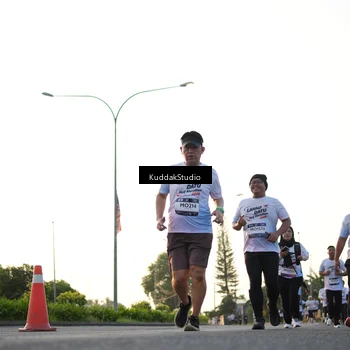 Runner Photo 7835855