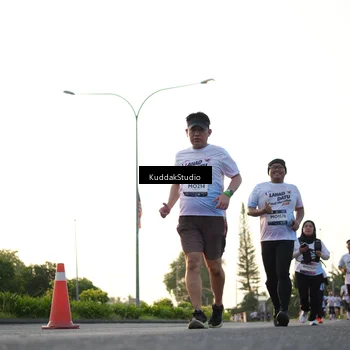 Runner Photo 7835859