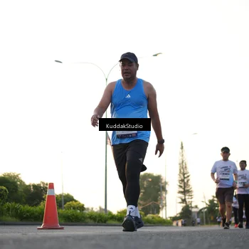Runner Photo 7835860