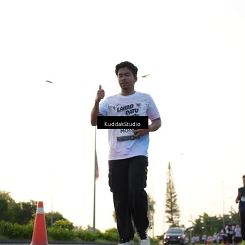 Runner Photo 7835873