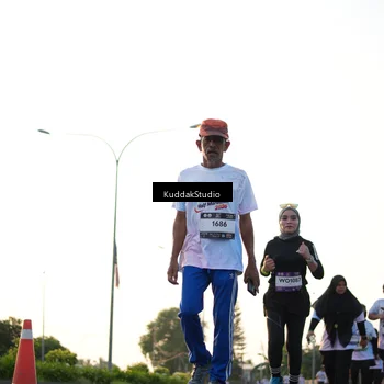 Runner Photo 7835915