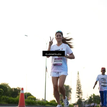 Runner Photo 7835921